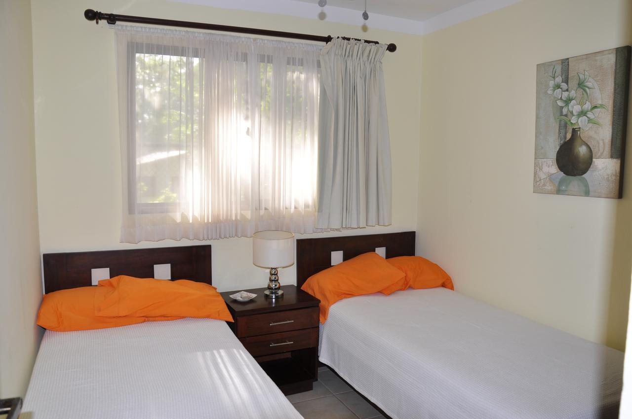 Villa Riviera 2 Bedroom Townhouse Playas del Coco Room photo